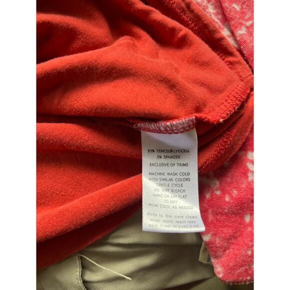 Toad and Company Red Tencel Short Sleeve Shirt Women's Size Small - Picture 6 of 6